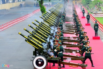 21 phát đại bác chào đón Tổng bí thư, chủ tịch Trung Quốc